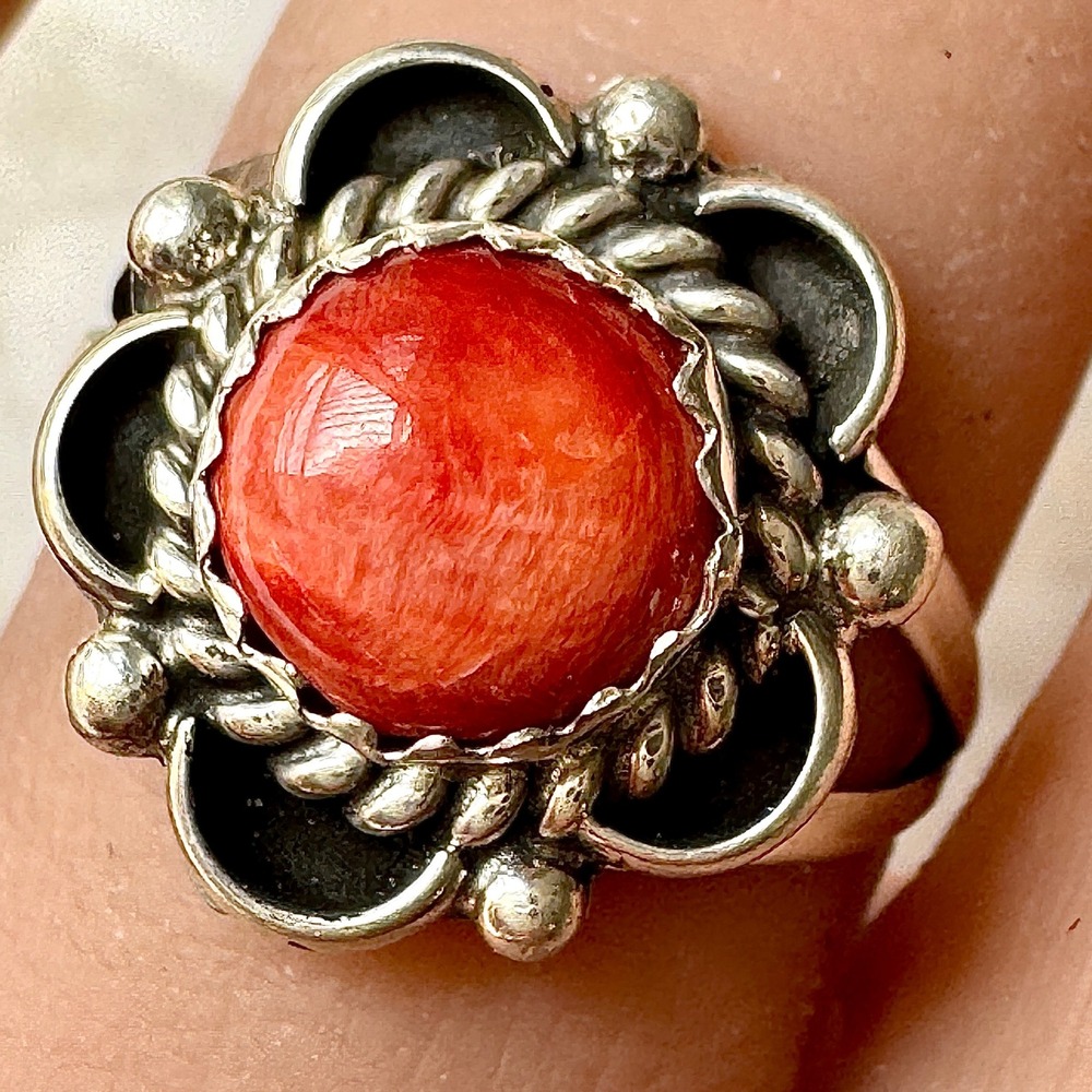 Navajo Flower Ring Red Spiny Oyster Sz 7 Sterling Silver Scalloped Native Amer